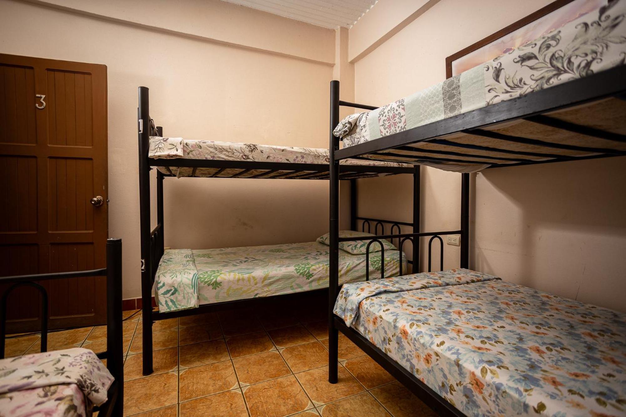 Manuel Antonio Hostel Εξωτερικό φωτογραφία