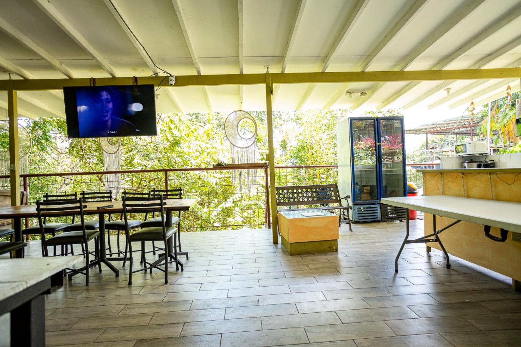 Manuel Antonio Hostel Εξωτερικό φωτογραφία